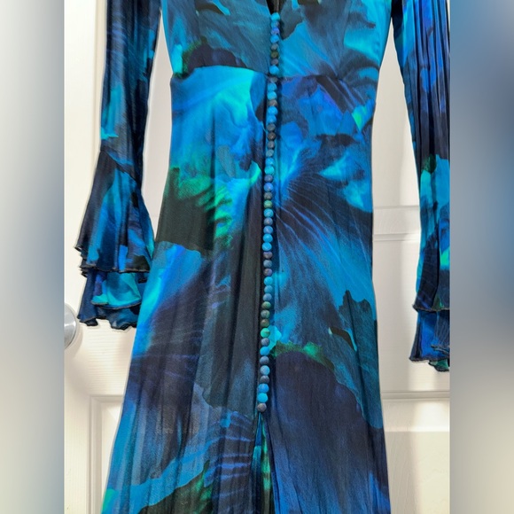 FIORELLA DRESS - Picture 9 of 12